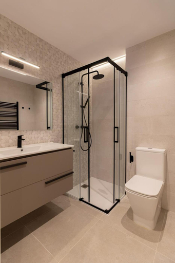 Bathroom 4, AH Hostel Room4You Oviedo VUT3026AS, Asturias