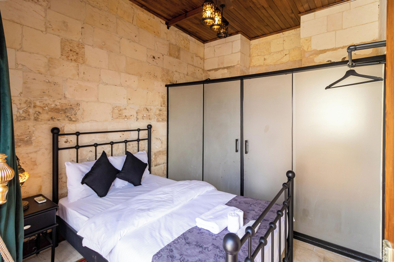 Bedroom 4, Nomad Inn, Merkez