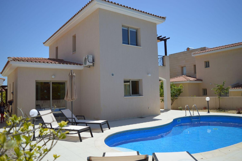 Sport & Beauty 2, Luxury Villa Phaedra