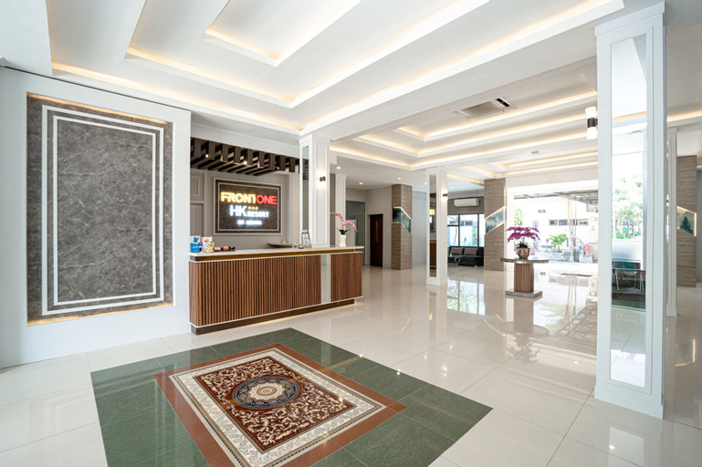 Public Area 2, Front One HK Resort Simpanglima, Semarang