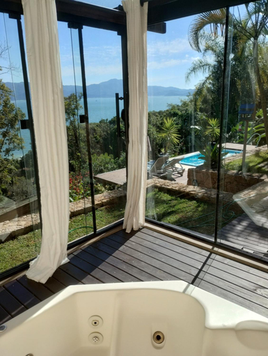 Others 5, Suite com piscina e jacuzzi, Florianopolis