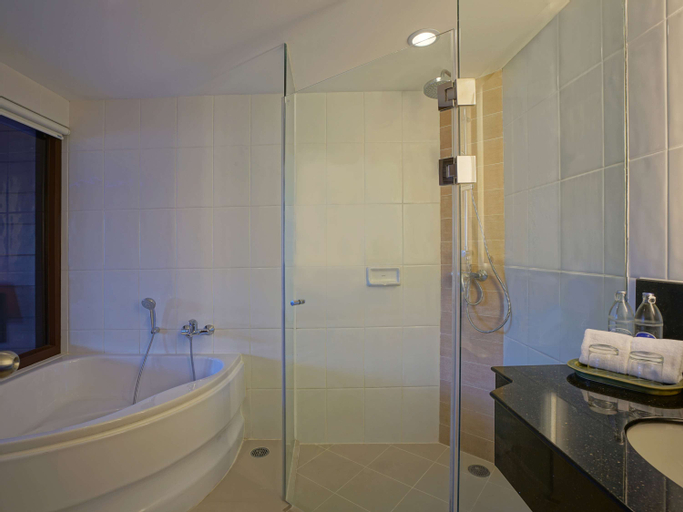 Bathroom 6