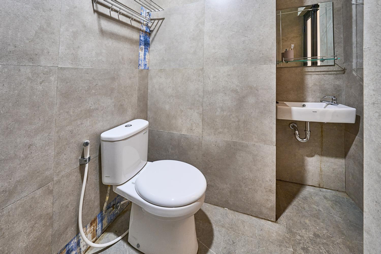 Bathroom 7