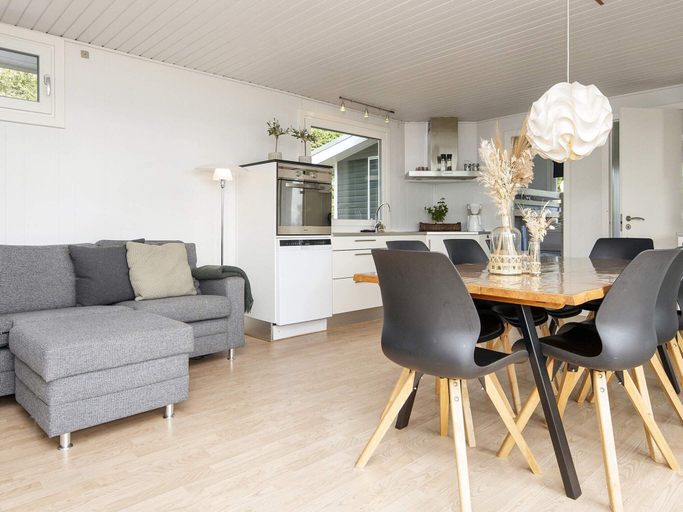 Dining 3, 8 Person Holiday Home in Aabenraa, Aabenraa