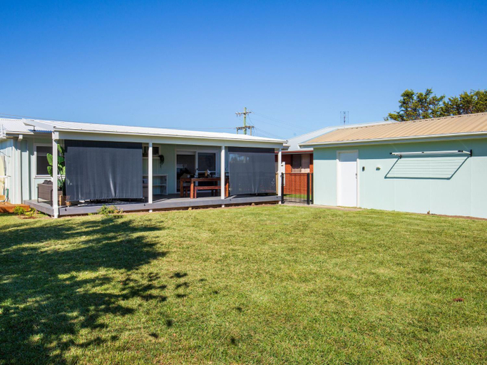 Exterior & Views 1, Periwinkle I Pet Friendly I 2 Mins Walk to Beach, Shoalhaven - Pt B