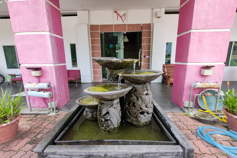 Bathroom, Maleeq Hotel Meru Ipoh by ZUZU, Kinta