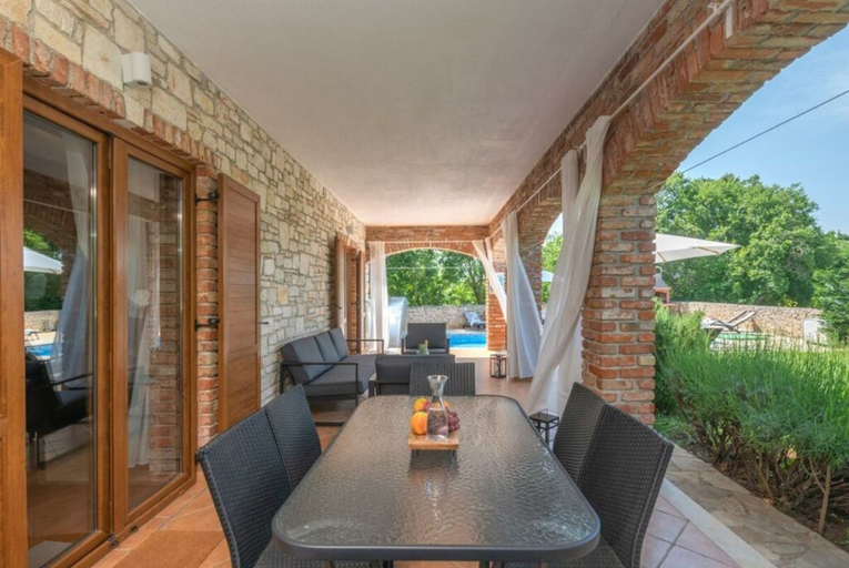 Dining 4, Villa Wish Comfortable Holiday Residence, Svetvinčenat