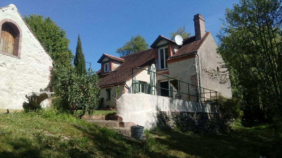 Moulin en bord de riviere - 1 a 5 pers - logement atypique-linge-wifi, Loiret