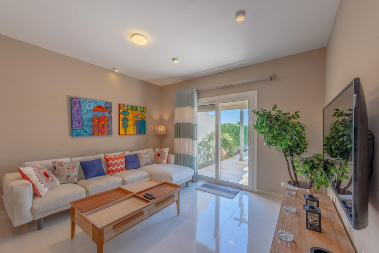 5, Joubal 3BR Villa Private Pool next to Marina, Al-Ghurdaqah 2