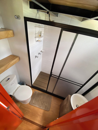 Bathroom 3, RUMI AZULADA, La Calera