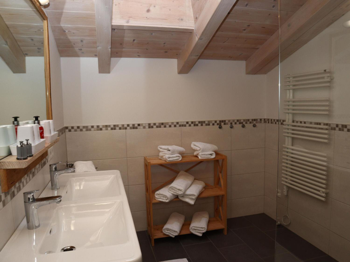 Bathroom 3, Chalet in Neukirchen near Wildkogel Arena, Zell am See