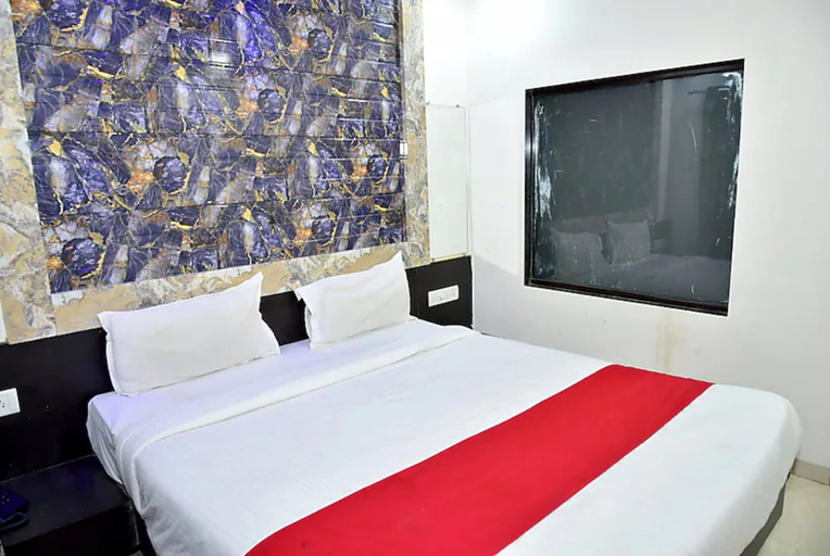 Bedroom 3, Goroomgo Swapnalok Lonavala, Pune