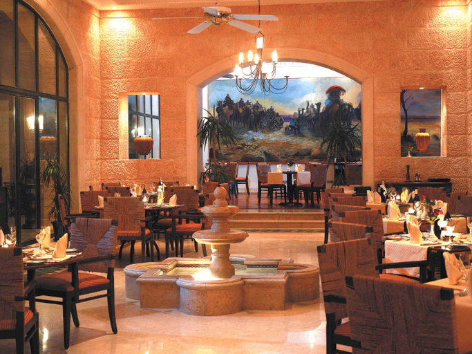 Food & Drinks 3, Mövenpick Dead Sea Jordan, Shooneh Janoobiyyeh