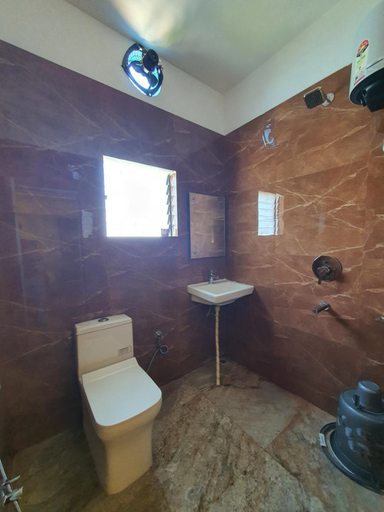 Bathroom 3, HOTEL DEO VOLENTE, Sivasagar