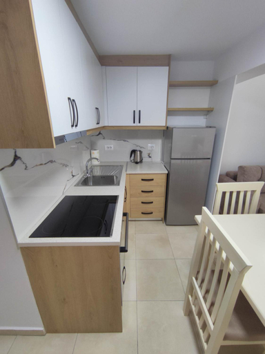 Others 5, Rose Apartment, Sarandës