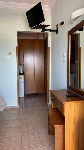 Others 5, Anemos, Central Macedonia