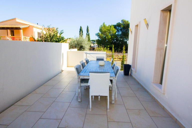 Others 5, Soleado chalet con Piscina, WIFI y A/C, Baleares