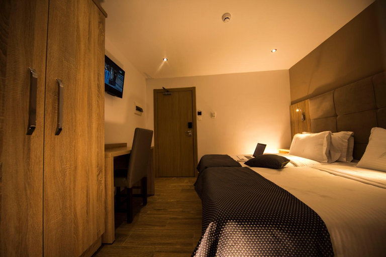 Others 5, Hotel Bournissa, Rouiba