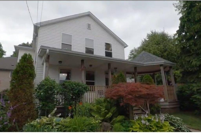 Garden 2 Storey House, Niagara