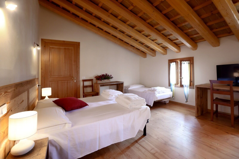 Bedroom 3, Asolo Norah's Hill Agri Rooms, Treviso