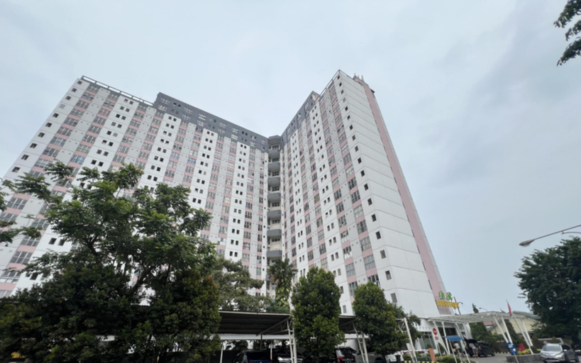 Exterior & Views, Comfortable Living 2BR at Dian Regency Apartment By Travelio, Surabaya