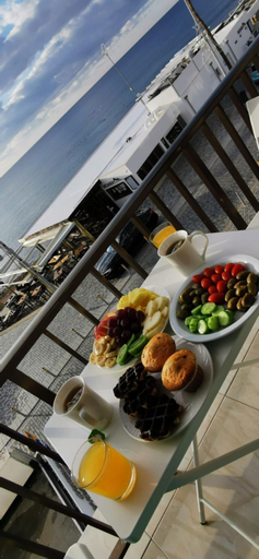 Food & Drinks 2, Castle  Apartment