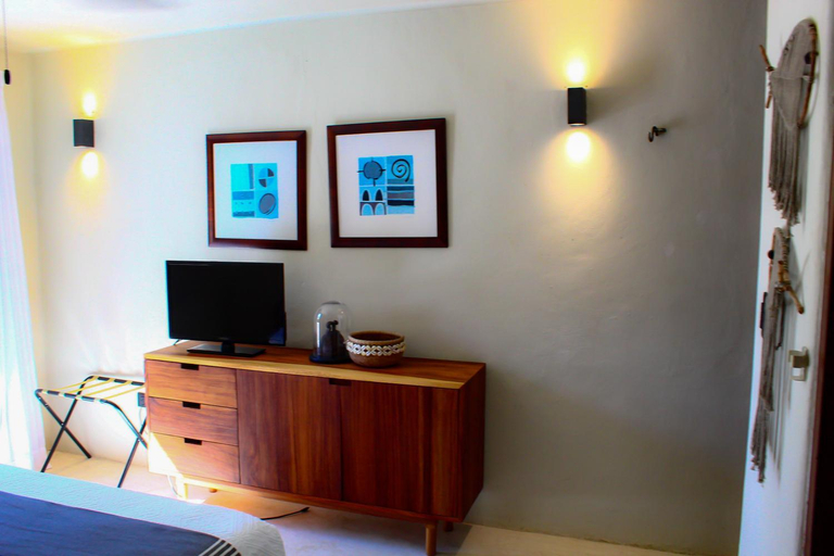 Others 2, Delos Luxury Villa, Ixil