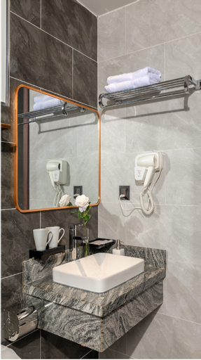 Bathroom 6