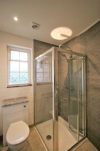 Bathroom 4, Countryside Annexe Near Goodwood, West Sussex