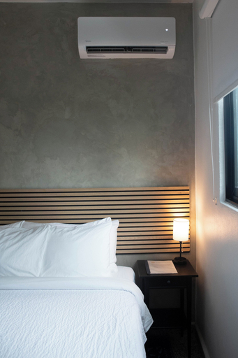 Bedroom 3, The Looking Glass Hotel