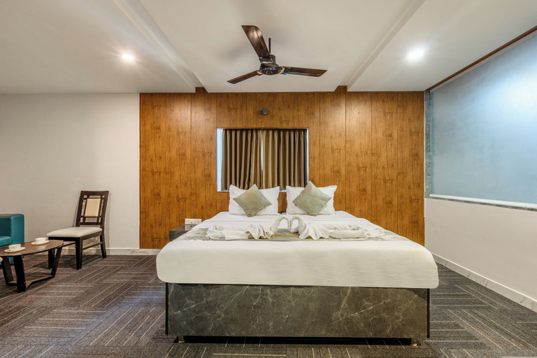 Bedroom 2, VS Green Valley Revtree, Yadgir