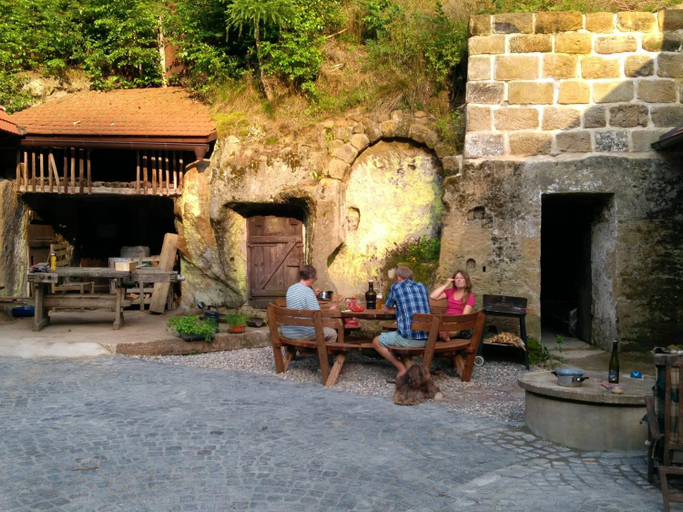 Others 3, Hlucov - Penzion & Restaurace, Mělník
