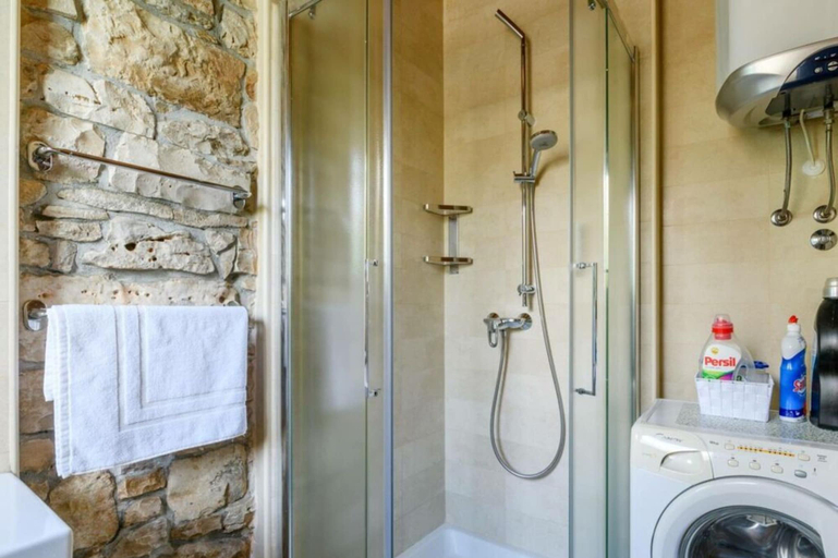 Bathroom 3, Polai Comfortable Holiday Residence, Vodnjan