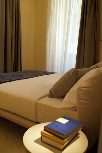 Bedroom 3, Palazzo Ciopeta, Verona