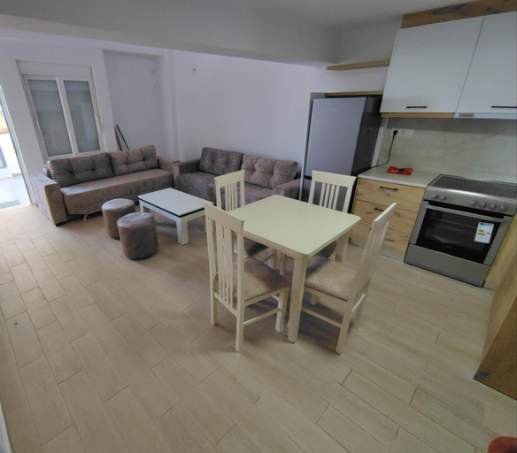 Others 3, Rose Apartment, Sarandës