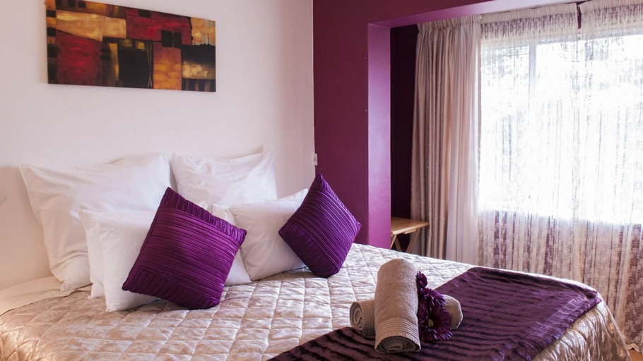 Bedroom 4, Lincoln Cottages, Umgungundlovu