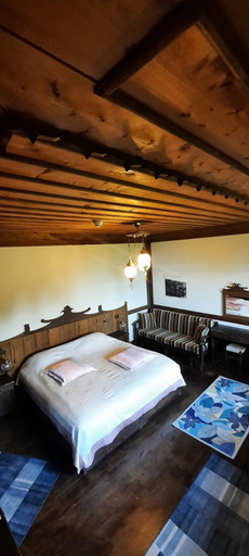 Others 3, Zumruduanka Otel, Derepazarı
