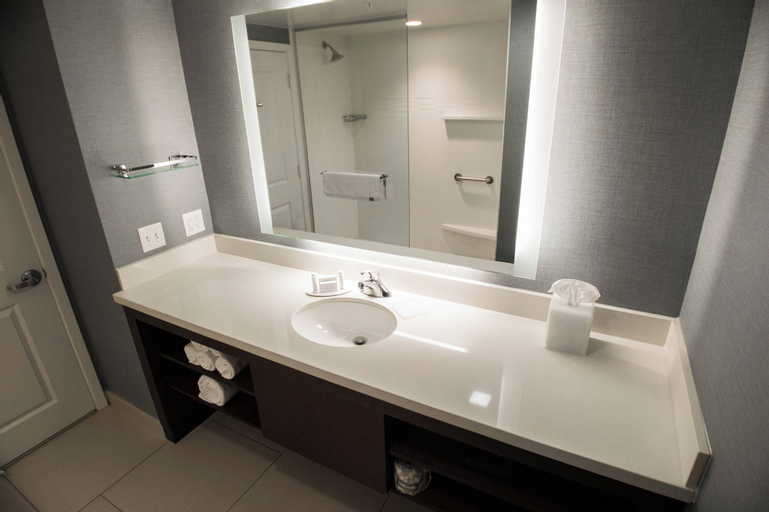 Bathroom 4