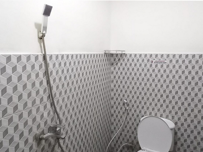 Bathroom 4