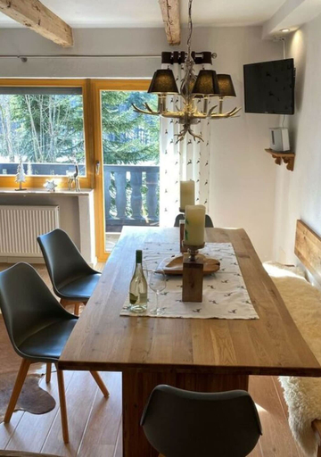 Dining 5, Berggluck Comfortable Holiday Residence, Traunstein