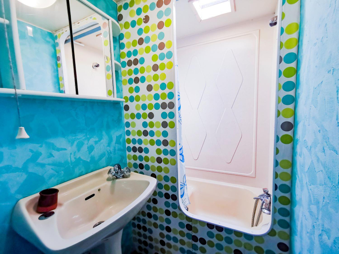 Bathroom, Au Bonheur Nomade, Calvados