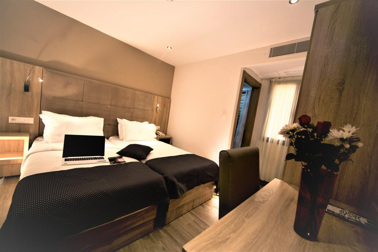 Bedroom 3, Hotel Bournissa, Rouiba