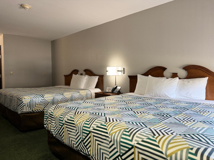Bedroom 3, Star City Inn Suites, Lincoln