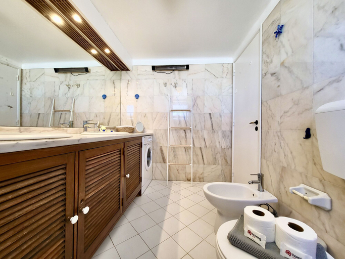 Bathroom 4, Albufeira Sunset With Pool by Homing, Albufeira