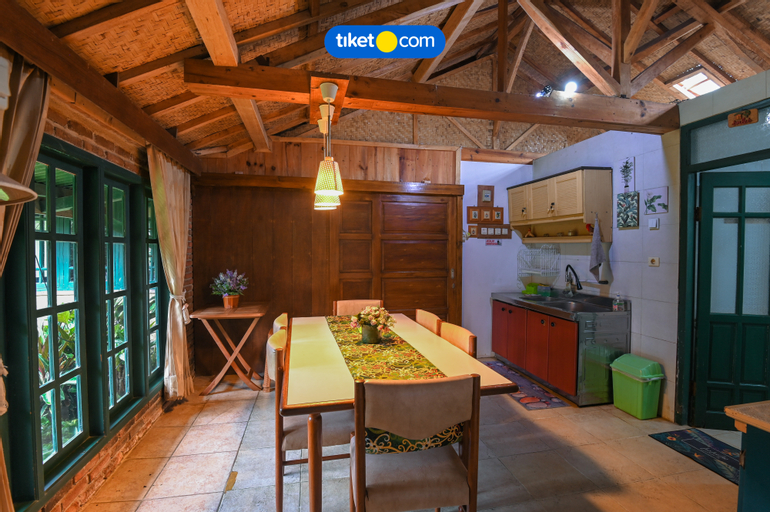 Dining Room 2