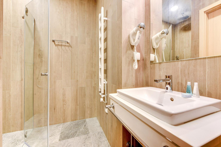 Bathroom 2, Baltic Sands - Aparthotel, Puck