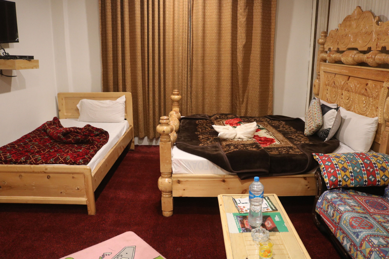 Bedroom 2, Green Palace Guest House Malam Jabba, Malakand