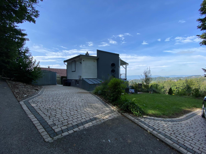 Exterior & Views 1, Petite maison a l'oree des bois vue magnifique sur le lac zenitude et plenitude, Lavaux-Oron