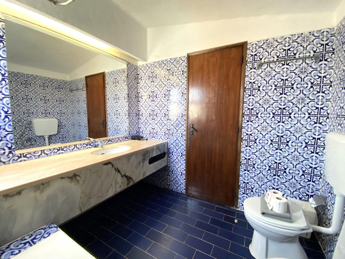 Bathroom 4, Albufeira Vintage Design Villa With Pool, Albufeira