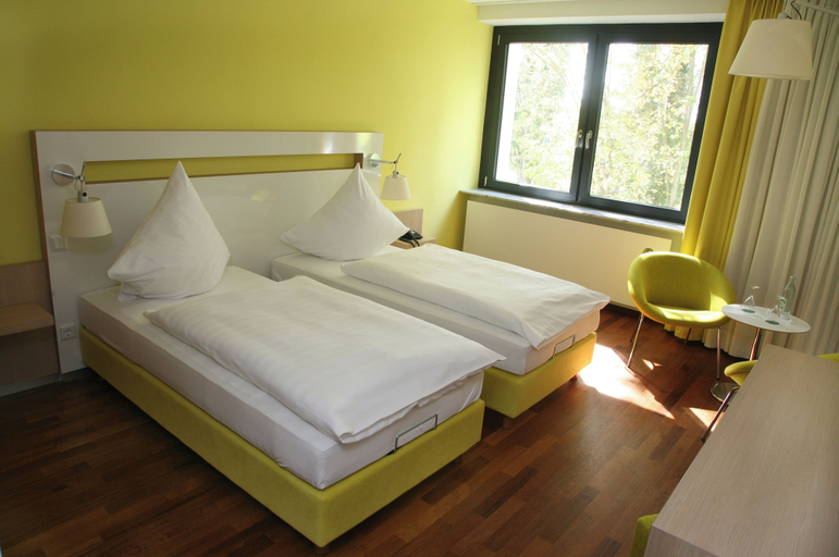 Bedroom 4, NP Hotel Ullrich, Bad Kissingen